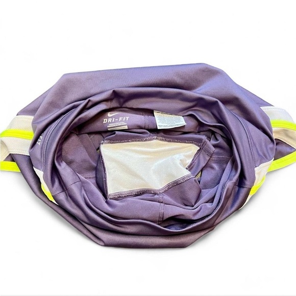 Nike purple Skirt with Yellow Trim and built in shorts size small - Picture 10 of 10